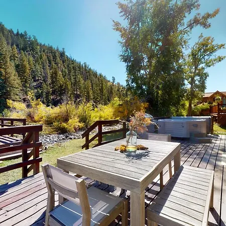 Two Rivers Retreat